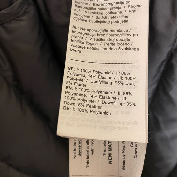 Fjallraven Snowflake Down Parka Black - Picture 10 of 11